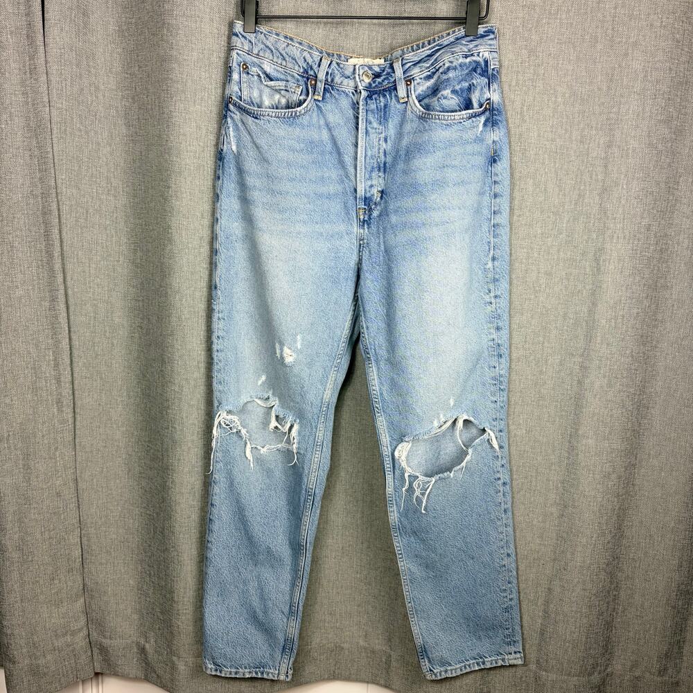 We The Free Distressed Light Blue Straight Leg Jeans – Size 29